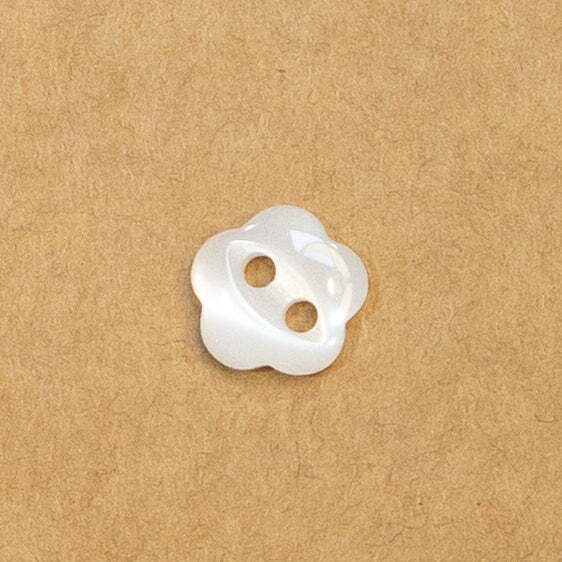 Bouton 2 trous - Fleur découpée Bouton Giannopoulos 11mm 