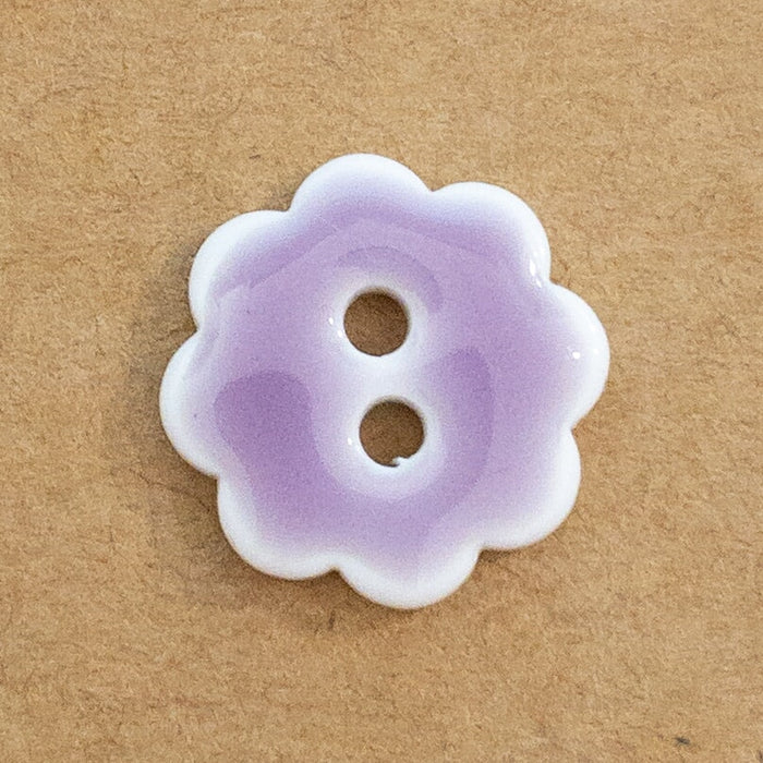 Bouton 2 trous - Fleur découpée - Taille 15mm Bouton Giannopoulos 12 