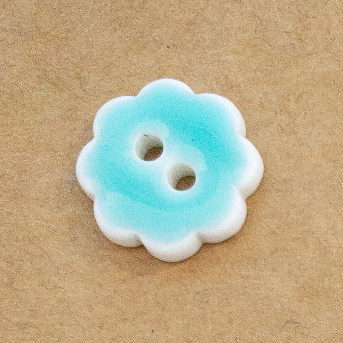 Bouton 2 trous - Fleur découpée - Taille 15mm Bouton Giannopoulos 29 