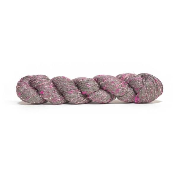 Echeveau 50g - 100% soie - Tangled - Spun Silk world Tricot Maison du Haut Mercier 0082-MONET 
