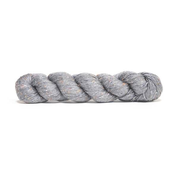 Echeveau 50g - 100% soie - Tangled - Spun Silk world Tricot Maison du Haut Mercier 0096-HORNBLENDE 