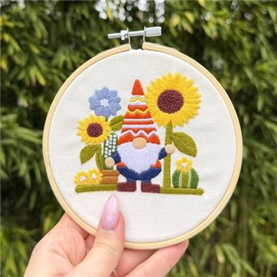 KIT BRODERIE AVEC TAMBOUR 15 CM - GNOME DE JARDIN Broderie MILPOINT 