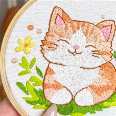 KIT BRODERIE AVEC TAMBOUR 15 CM - KITTY MIMI Broderie MILPOINT 