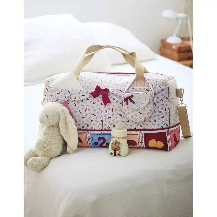 PREMIER TROUSSEAU DE BEBE A COUDRE - UN PETIT BOUT DE FIL Livre Les éditions de saxe 