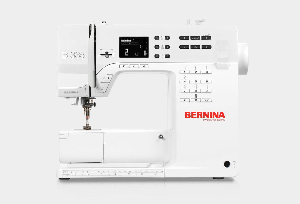 Bernina - Machine à coudre - BER 335 Machine Bernina 